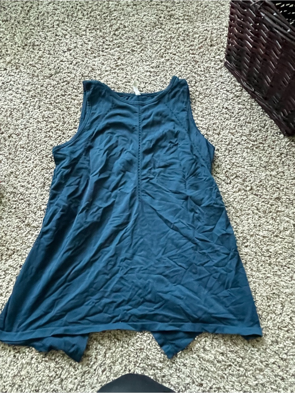 Athleta workout shirt